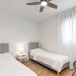 Casa Paseo - New With Sea Views From Terrace 公寓 *