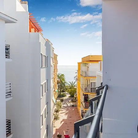 Casa Paseo - New With Sea Views From Terrace 公寓